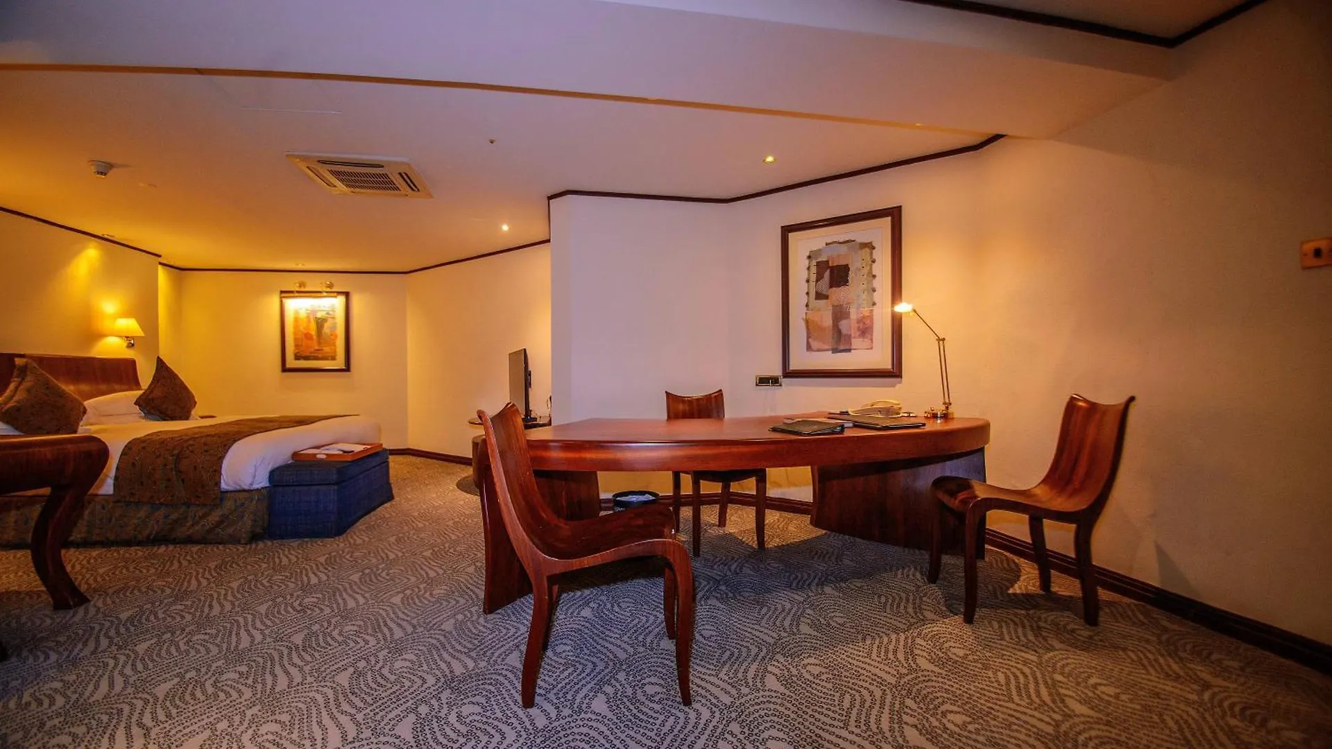 Kampala Serena Hotel